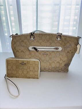 Coach Tan Signature Canvas Tote with Matching Wristlet